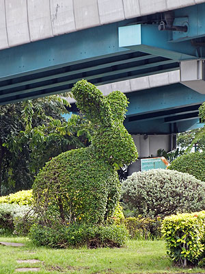 Intersection - Thanon Rama III - Thanon Narathiwas Rajanagaindra - Yannawa - Bangkok - 14 September 2011 - 8:17