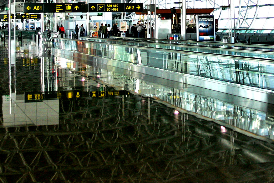 Brussels Airport ..