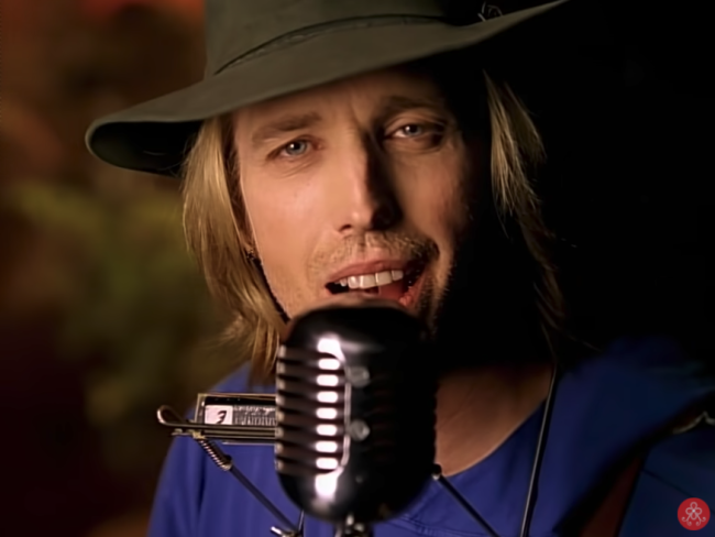 Песни для видео мужчине. Том петти. Tom Petty hat.