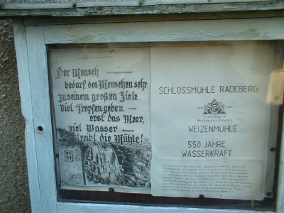 Plakat an der Schlossmühle Radeberg