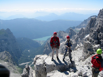 Georg auf dem Weg zum Badesee